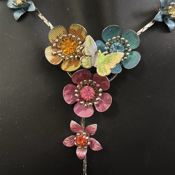 Painted Garden with Flowers & Butterflies Inlaid w/Colored Stone Drop Necklace - Picture 7 of 9